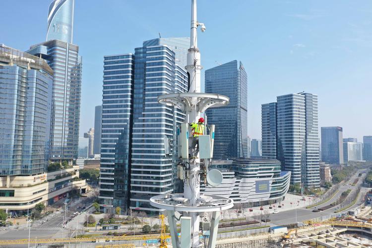 正则表达式：精确匹配纯数字或带非零后缀的斜杠数字